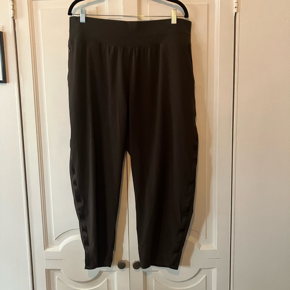 Athleta Brooklyn Ankle Pant - Picture 8 of 12